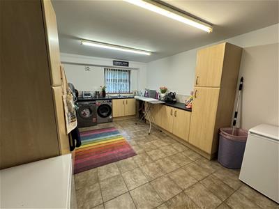 UTILITYU/LAUNDRY ROOM